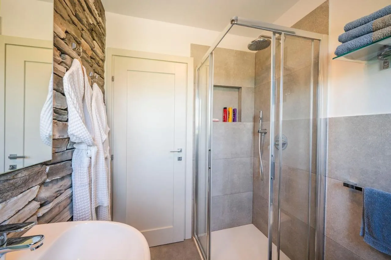 Bed & Breakfast Royal Suite Parma Con Piscine Calda E Fredda Italy